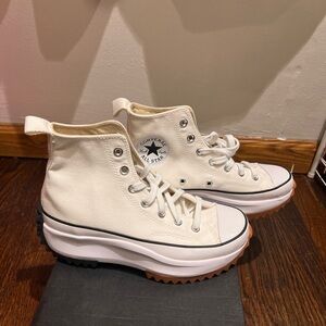 NIB Converse Run Star Hike Hi Sneakers Sz7.5